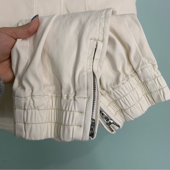 Spanx Stretch Twill Cargo Joggers Cream sz M 20319R - Picture 6 of 12